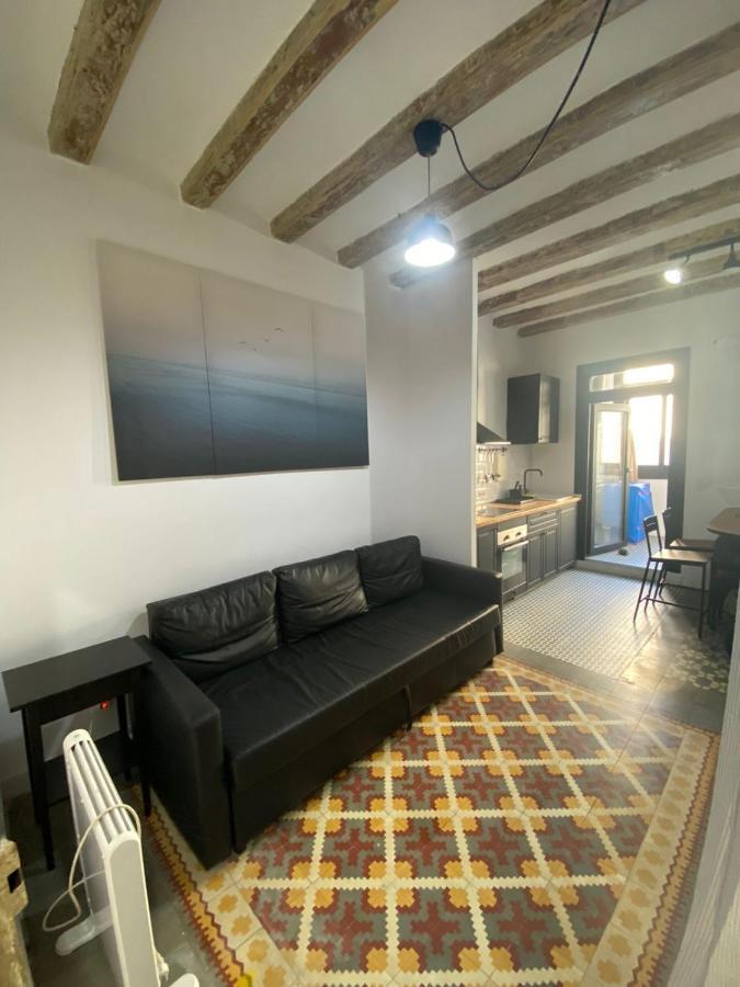 برشلونة Spacious Modern Apartment In The Vibrant El Raval المظهر الخارجي الصورة